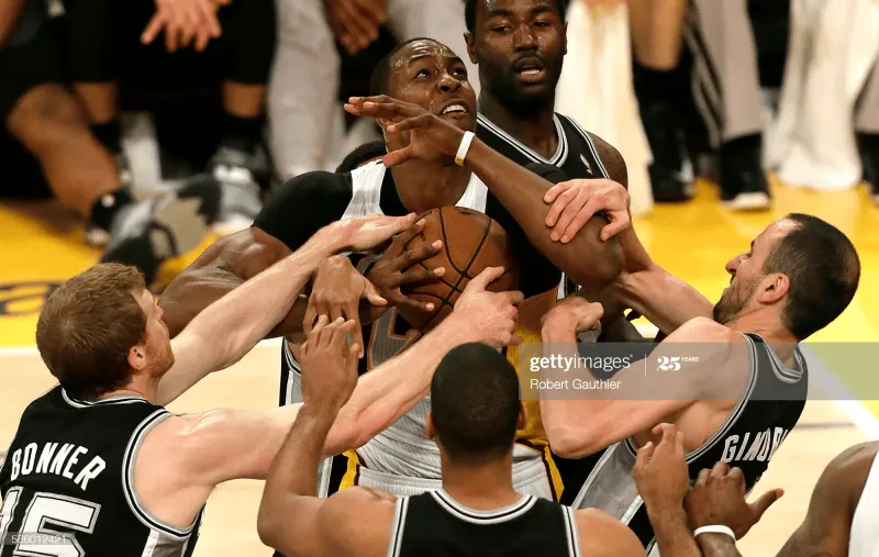 法兰克福发布备战花絮;今夜造点机会;NBA常规赛任务艰巨;身体对抗强度拉满 法兰克福发布备战花絮;今夜造点机会;NBA常规赛任务艰巨;身体对抗强度拉满